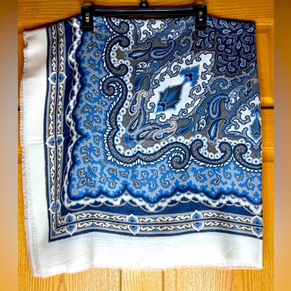 The Specialty House Accessories - THE SPECIALTY HOUSE Vintage Paisley Blue and White Scarf